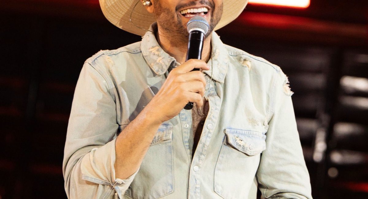 Mano Walter é anunciado como primeira atração da Festa de Emancipação Política de Paranatama!