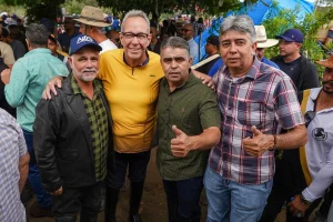 Álvaro Porto participa da 23ª Cavalgada de São João ao lado do prefeito Saulo Maruim em Brejão!