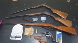 GATI prende suspeito com mais de 400 gramas de crack e apreende armas de fogo em Bom Conselho!