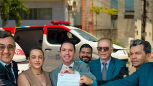 Dr. Elton entrega três novas ambulâncias e quase 8 Milhões serão investidos em pavimentação em Águas Belas!